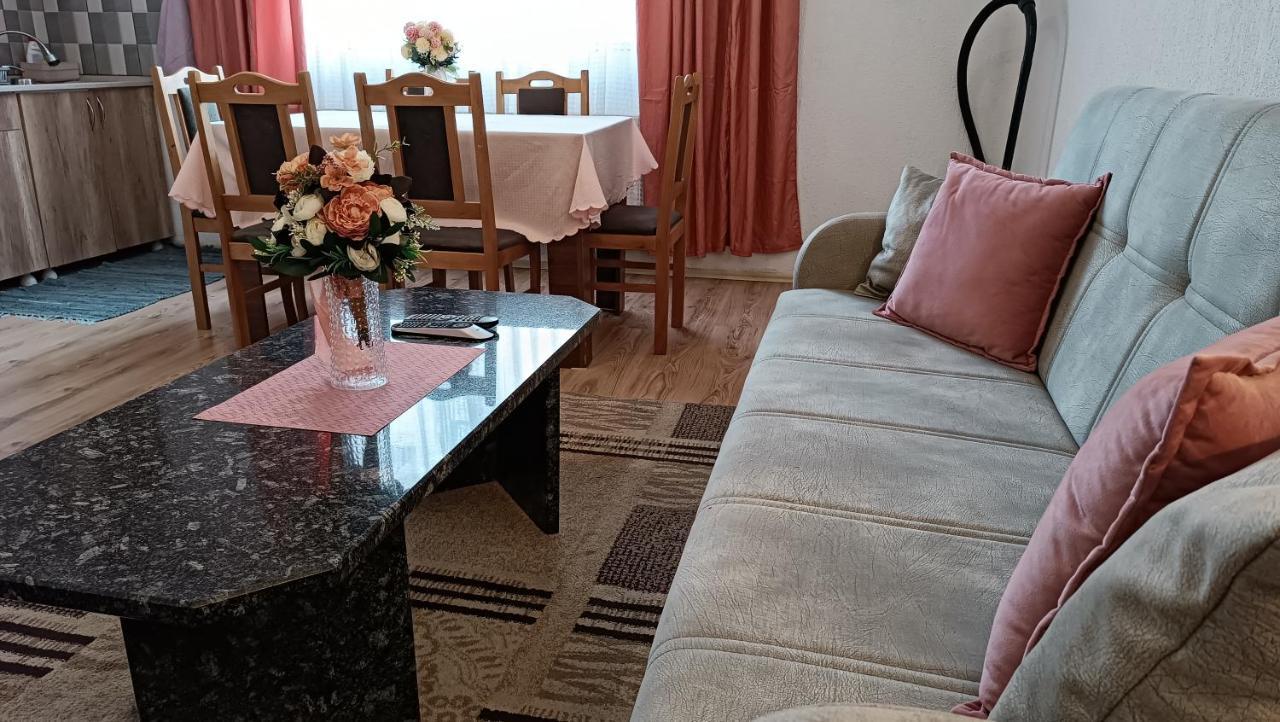 City Park Apartments Pristina Eksteriør bilde