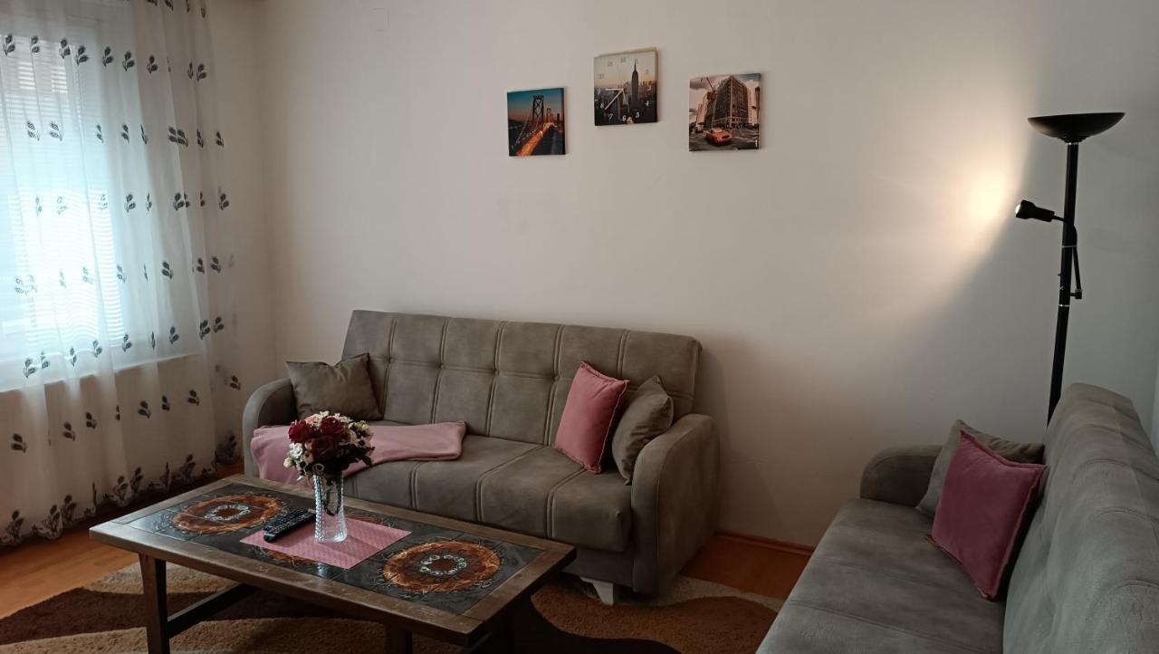 City Park Apartments Pristina Eksteriør bilde